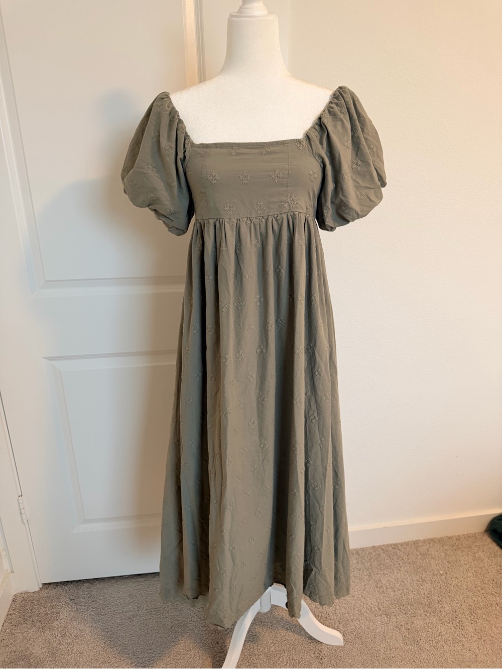 Rylee + Cru Puff Sleeve Embroidered Maxi Dress Size